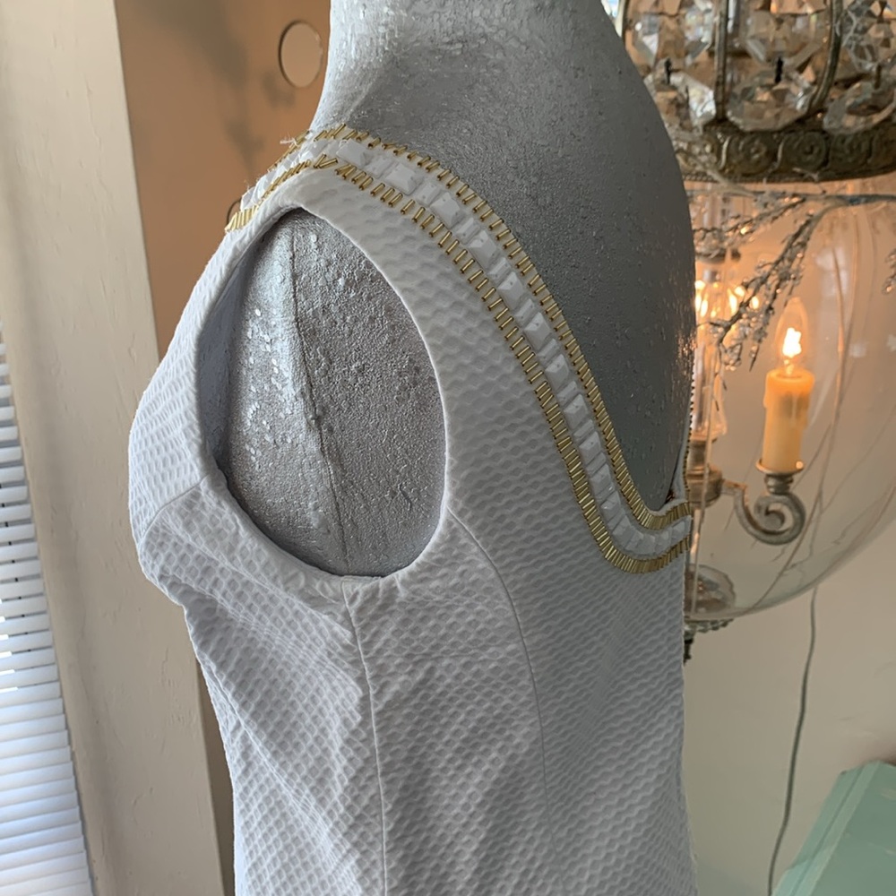 Lilly Pulitzer White cotton white gold and white embellishments size 8 - Picture 5 of 11